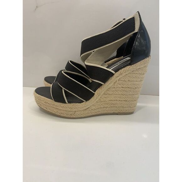 Steve Madden Black & White Wedge Sandal. Size 9.5. Pre Owned. Minor Wear & Tear - Picture 1 of 9